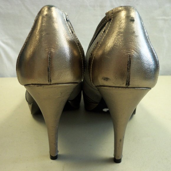 Nine West New CelebM Platform pumps 9.5 M Gold Leather burlesque pinup - Picture 3 of 7